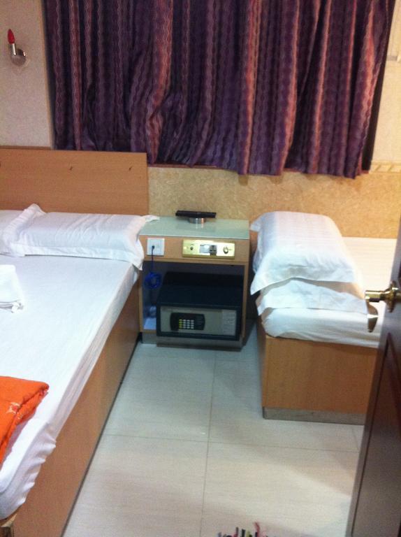 Everest Guest House Hong Kong Room photo